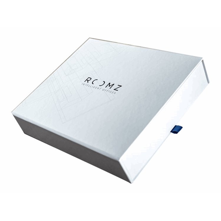 ROOMZ Experience Box