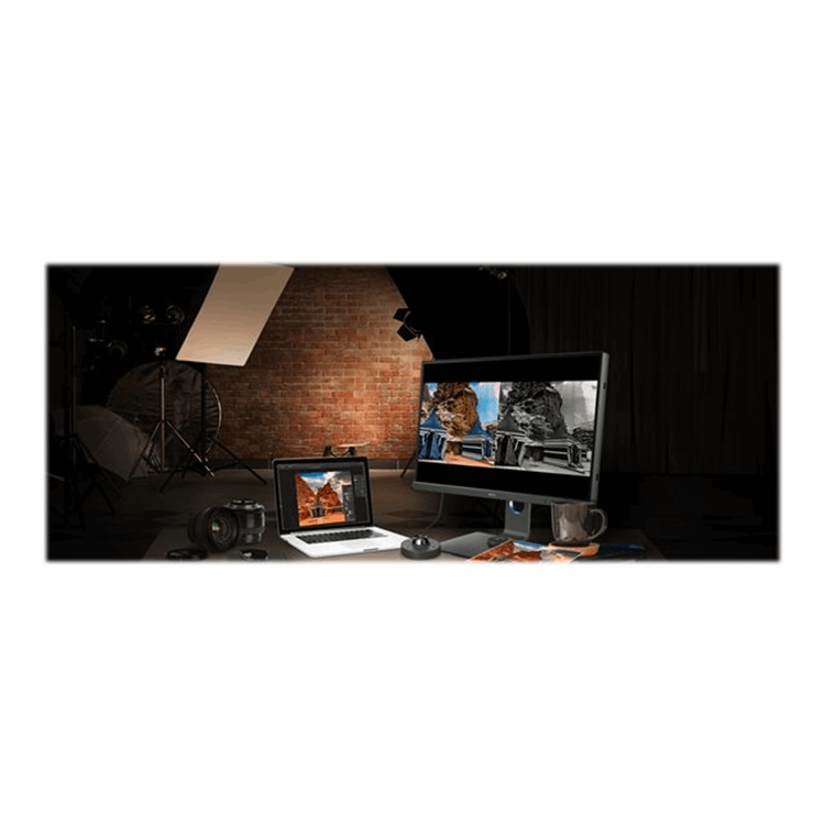 SW321C Monitor 32inch 4K Glossy Black