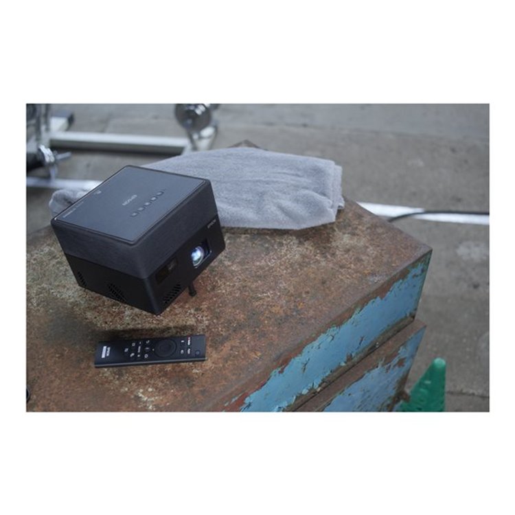 EF-12 Projectors 3LCD 16:9 USB 2.0 EF-12 Projectors 3LCD 16:9 USB 2.0